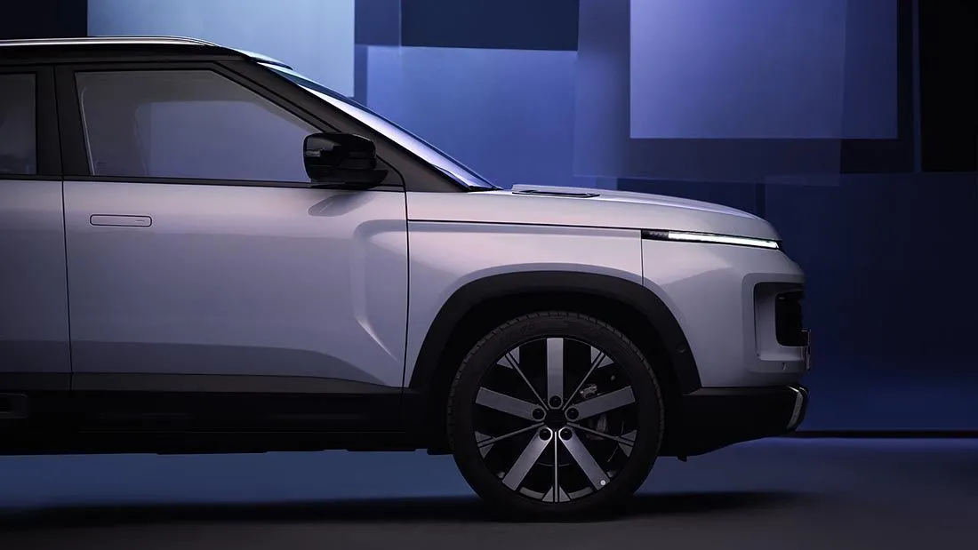 Geely ICON